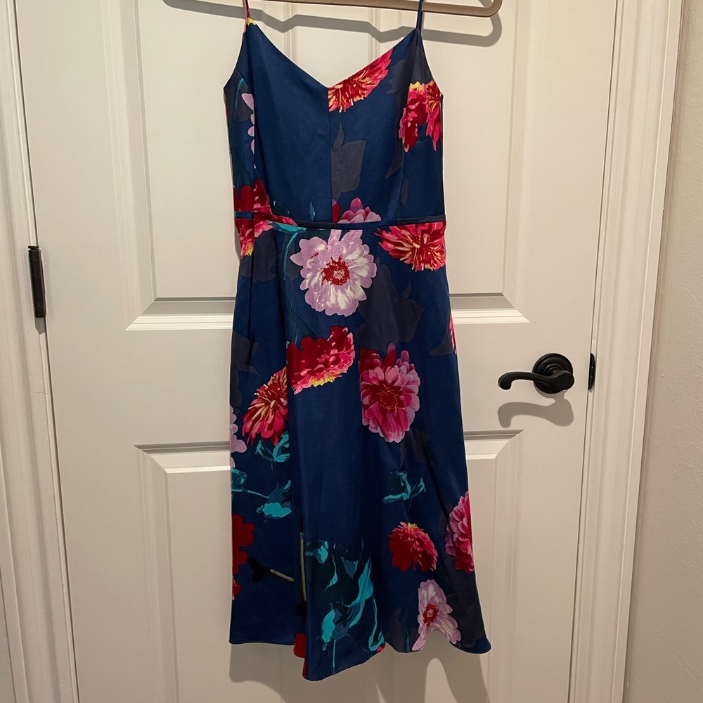 Banana Republic midi dress. Size 2 fits like a 0